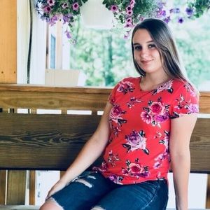 Meet your Posher, Cierra